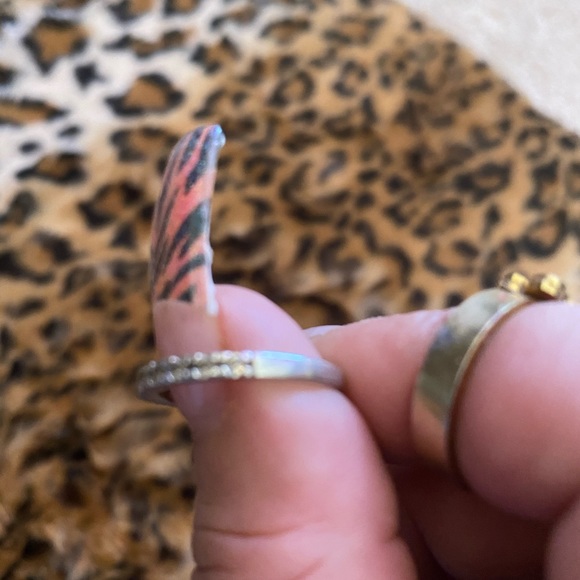 Sterling Silver ring size 7 - Picture 7 of 8